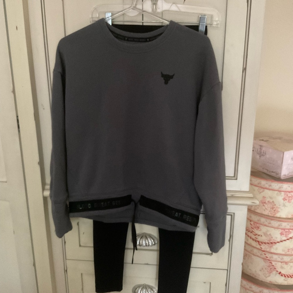 Under Armour Blood Sweat Respect Sweat top xs & TNA athletic legging xs